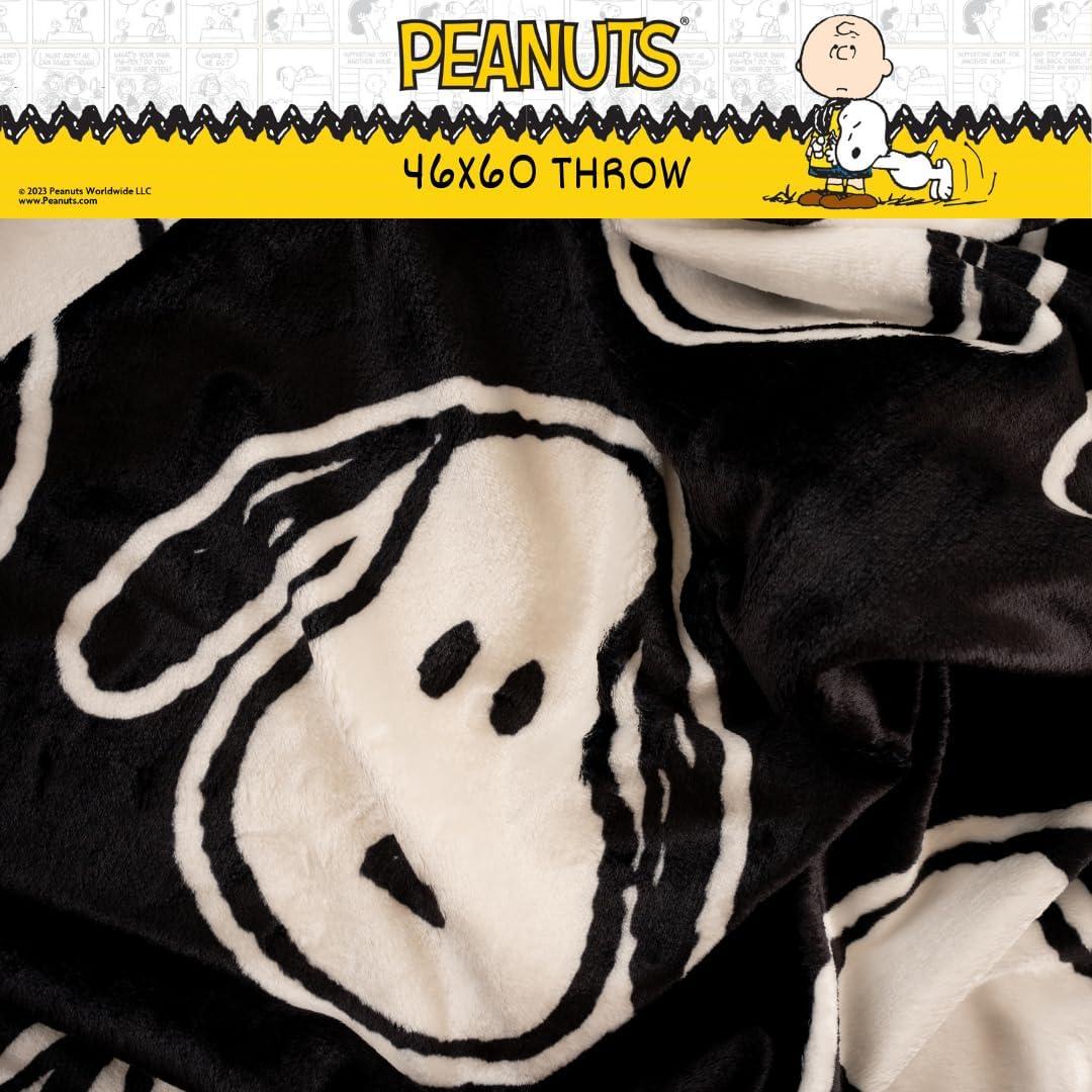 Manta Franco Peanuts Snoopy 116x152 cm Suave y Acogedora