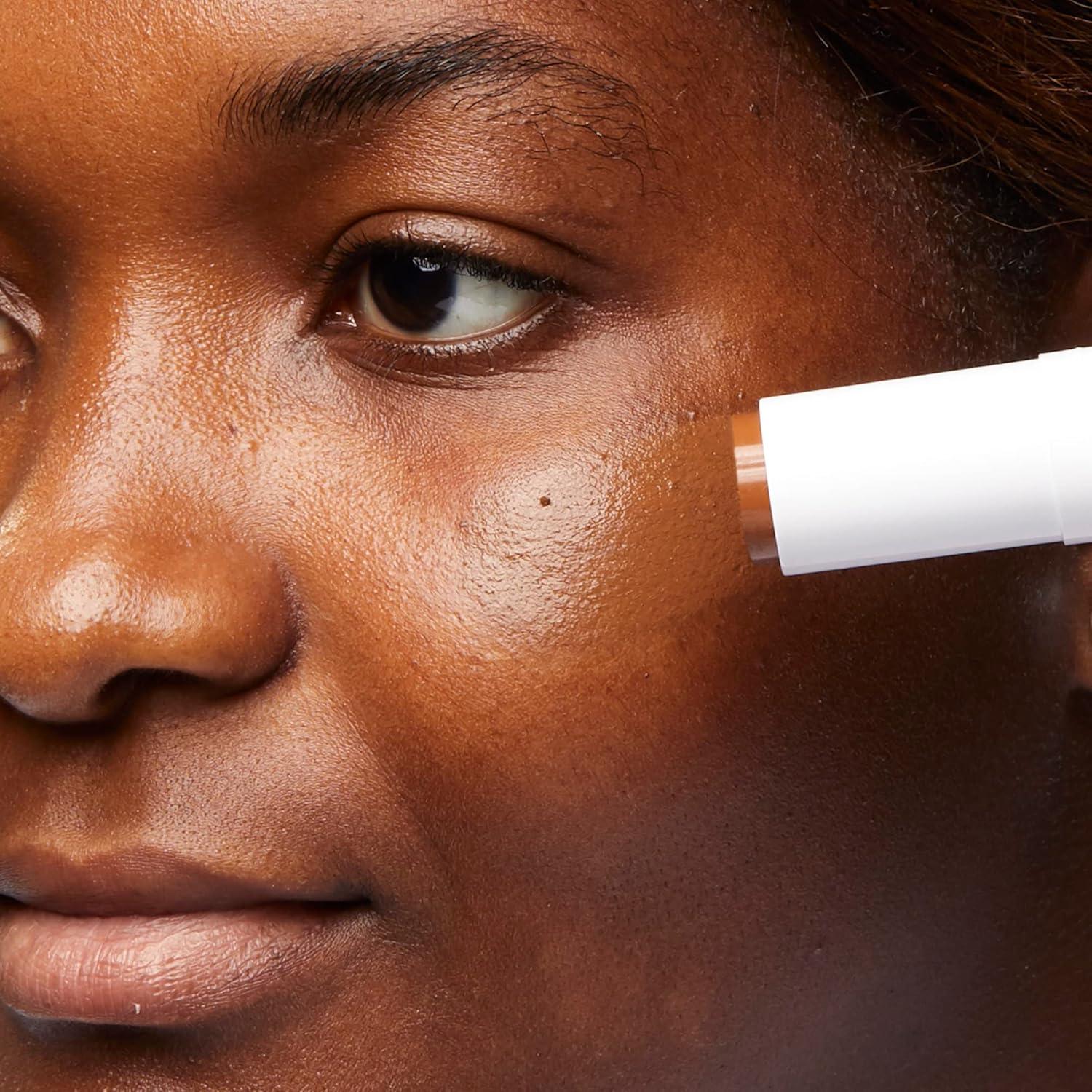 Base en Stick No7 Stay Perfect - Cobertura Media 10g - Nogal