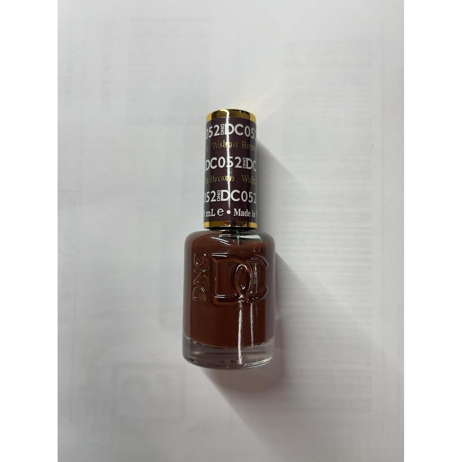 Conjunto de Esmalte en Gel DND Marrón Nogal 15 ml