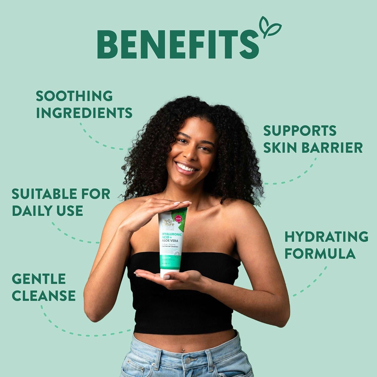 Limpiador Facial Gel Por Naturaleza 198.4g Ácido Hialurónico Aloe Vera