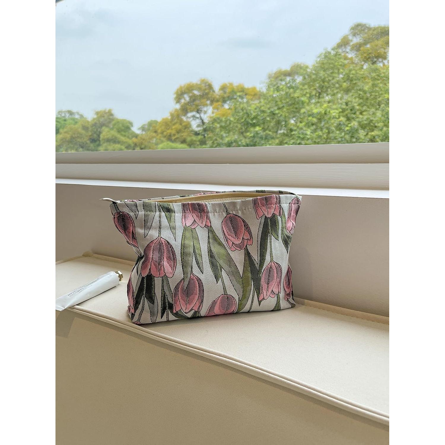 Bolsa de Maquillaje Estética Floral El Cisne de Verano 26.7x19.1cm