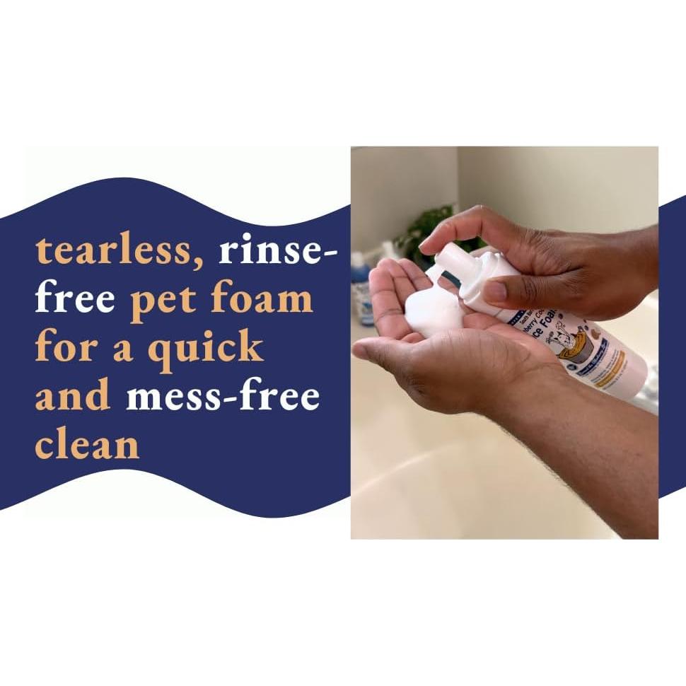 Limpiador Espumoso Facial Showseason para Mascotas 240 ml - Arándano y Coco