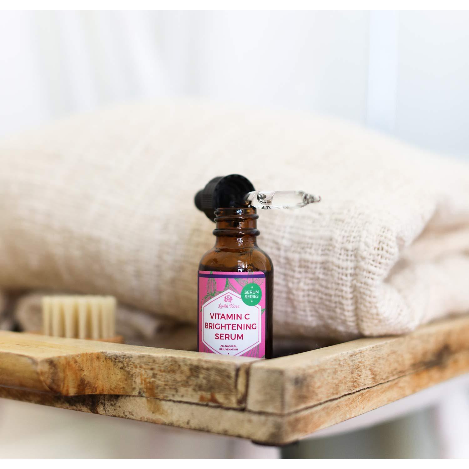 Suero Iluminador de Vitamina C Leven Rose 29.57 ml Antienvejecimiento
