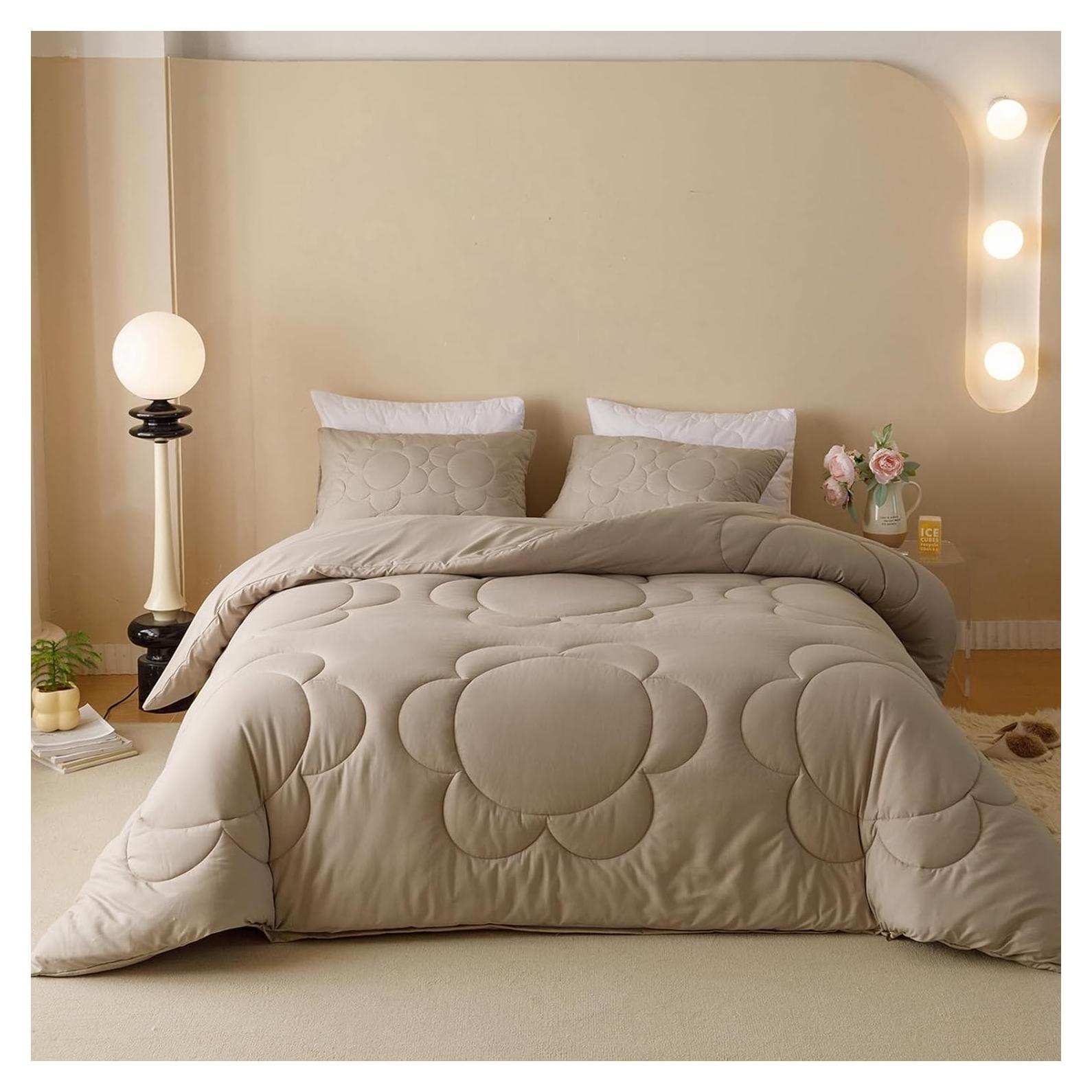 Juego de Edredón Luxlovery Reina 3 Pzs Microfibra Beige