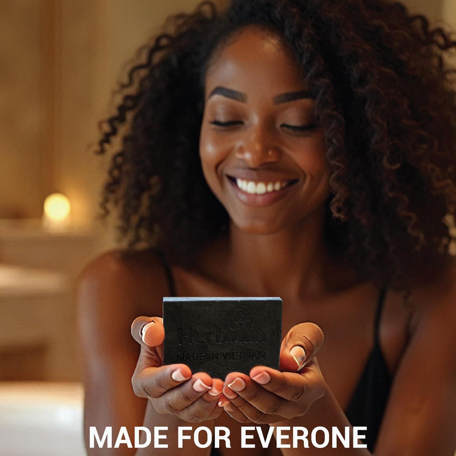 Barra de Jabón de Carbón Activado HerbVian 100g con Menta