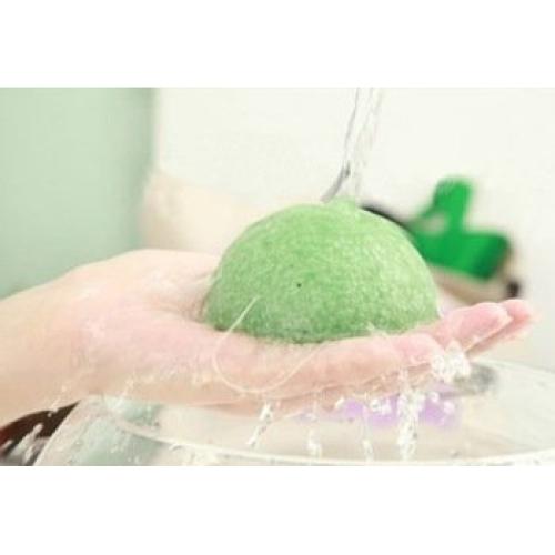 Esfuma Facial Konjac Amaki Skincare con Té Verde y Carbón Activado - Suave para Piel Sensible