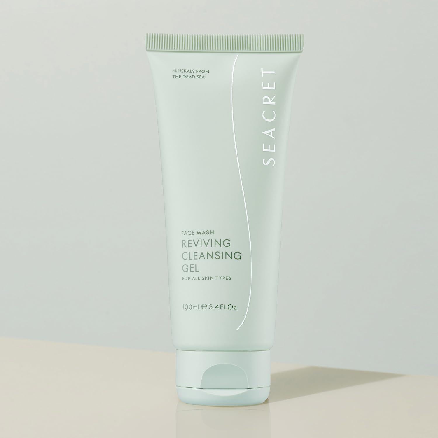 Gel Limpiador Revitalizante SEACRET 124 ml - Facial Suave con AHA