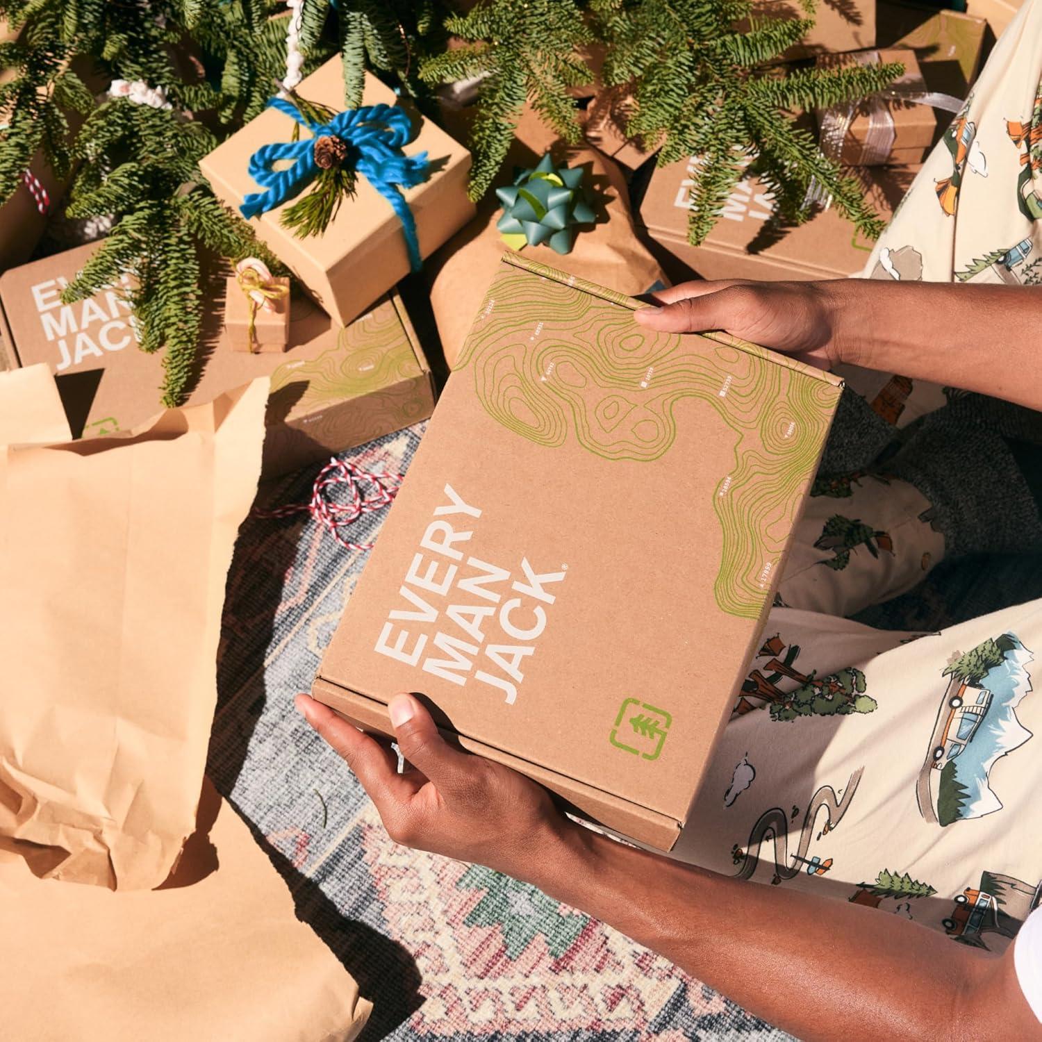 Set de Regalo Every Man Jack para Hombres - Gel de Ducha, Champú 2 en 1, Desodorante y Limpiador Facial - Aroma Cedro y Salvia Roja