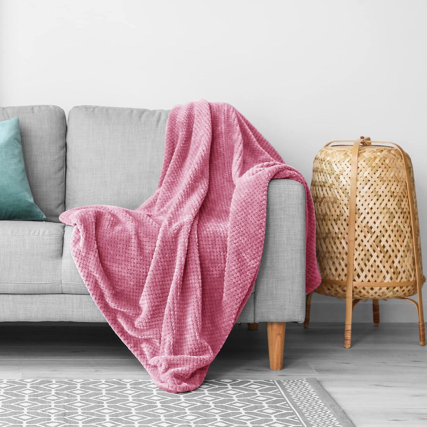 Canasta de Regalo Cuidado Personal Heniniy Rosa 1.36kg