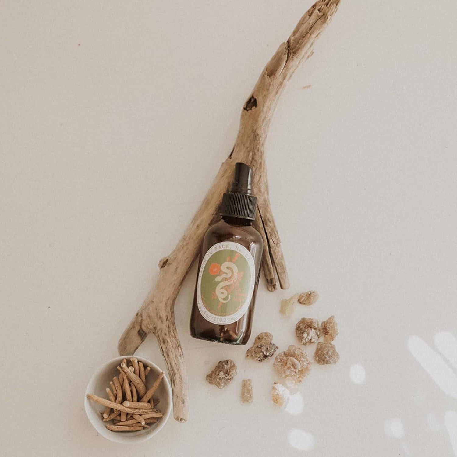 Mist Hidratante Facial y Corporal Earth Tu Face 113.4 g