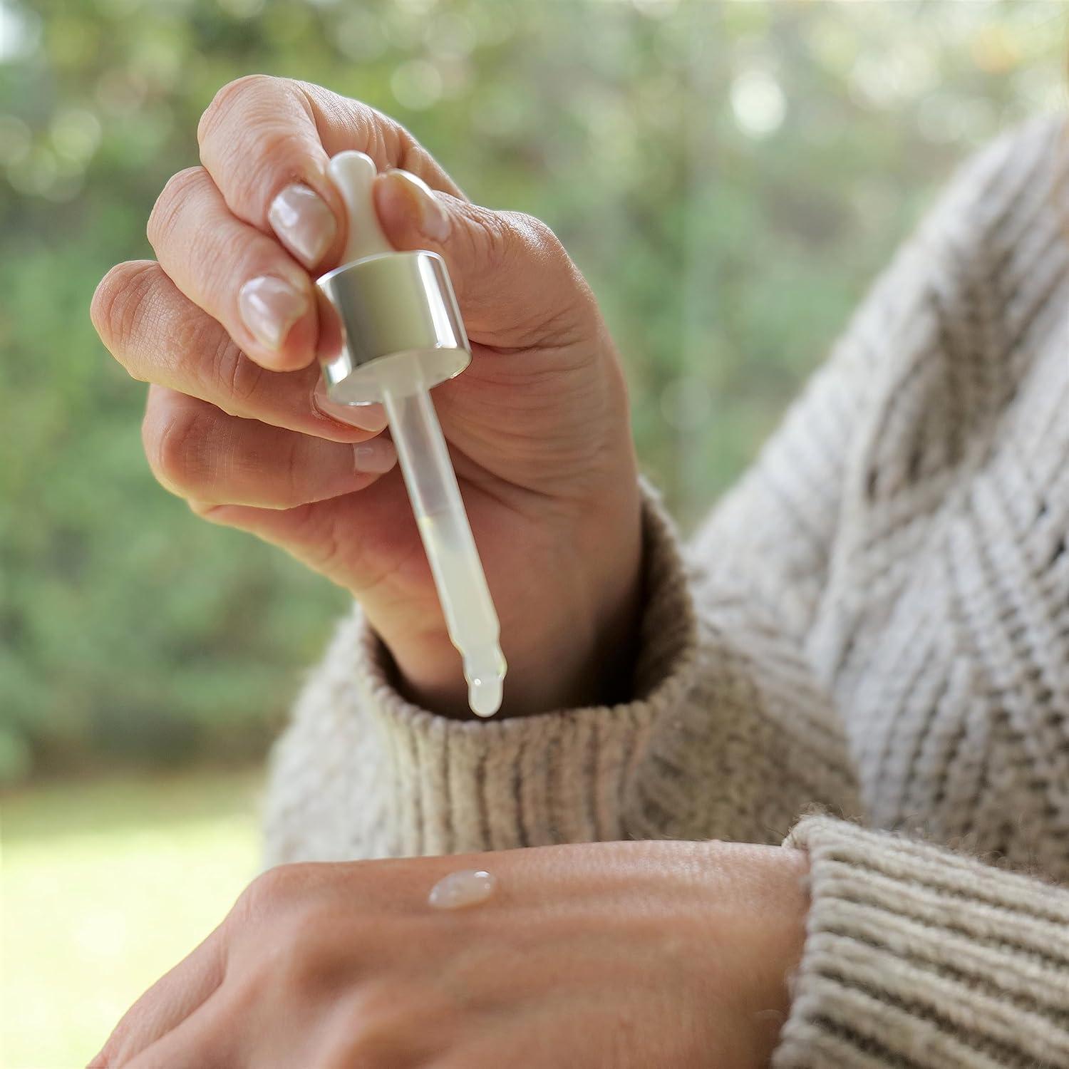 Suero Facial SCOUT Cosmetics con Péptidos y Té Verde 30ml