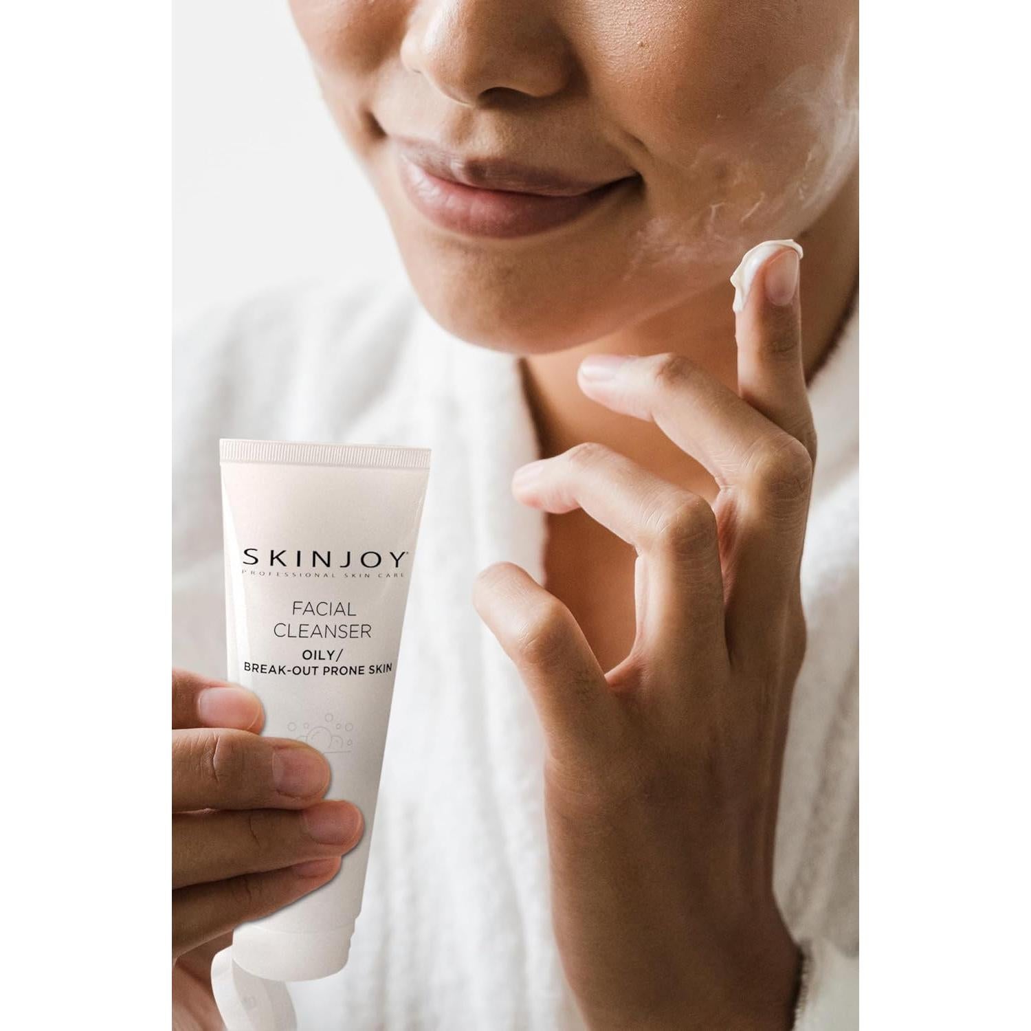 Limpiador Facial Suave Skinjoy para Piel Grasa 118 ml