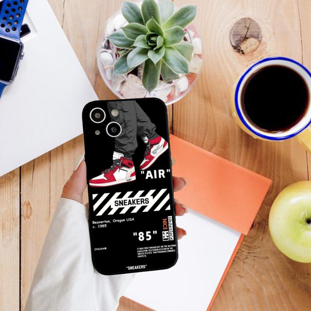 Funda TPU Negra para iPhone 12 - Estilo Urbano y Deportivo