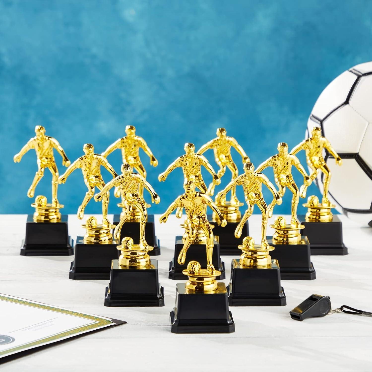Paquete de 12 Trofeos de Fútbol Dorados Juvale 15.24 cm