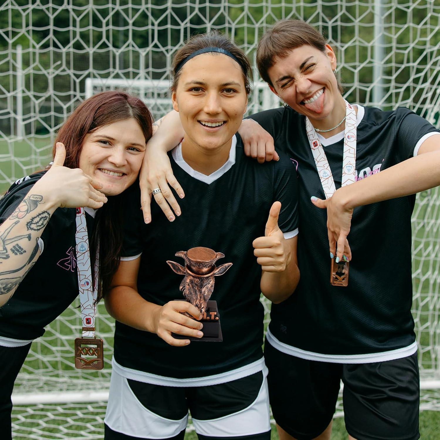 Trofeo de Cabra Zhengmy G.O.A.T. en Resina - Regalo Divertido