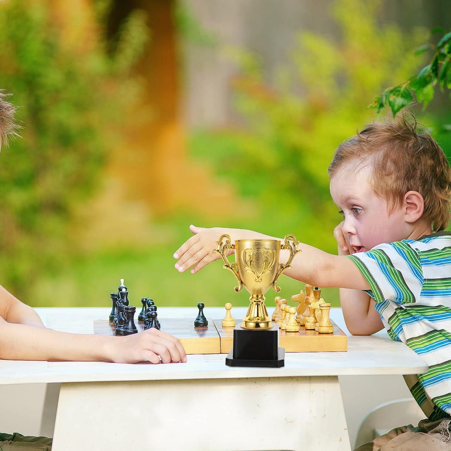 Copa Trofeo de Plástico Dorado Mikily's 12.7 cm para Eventos