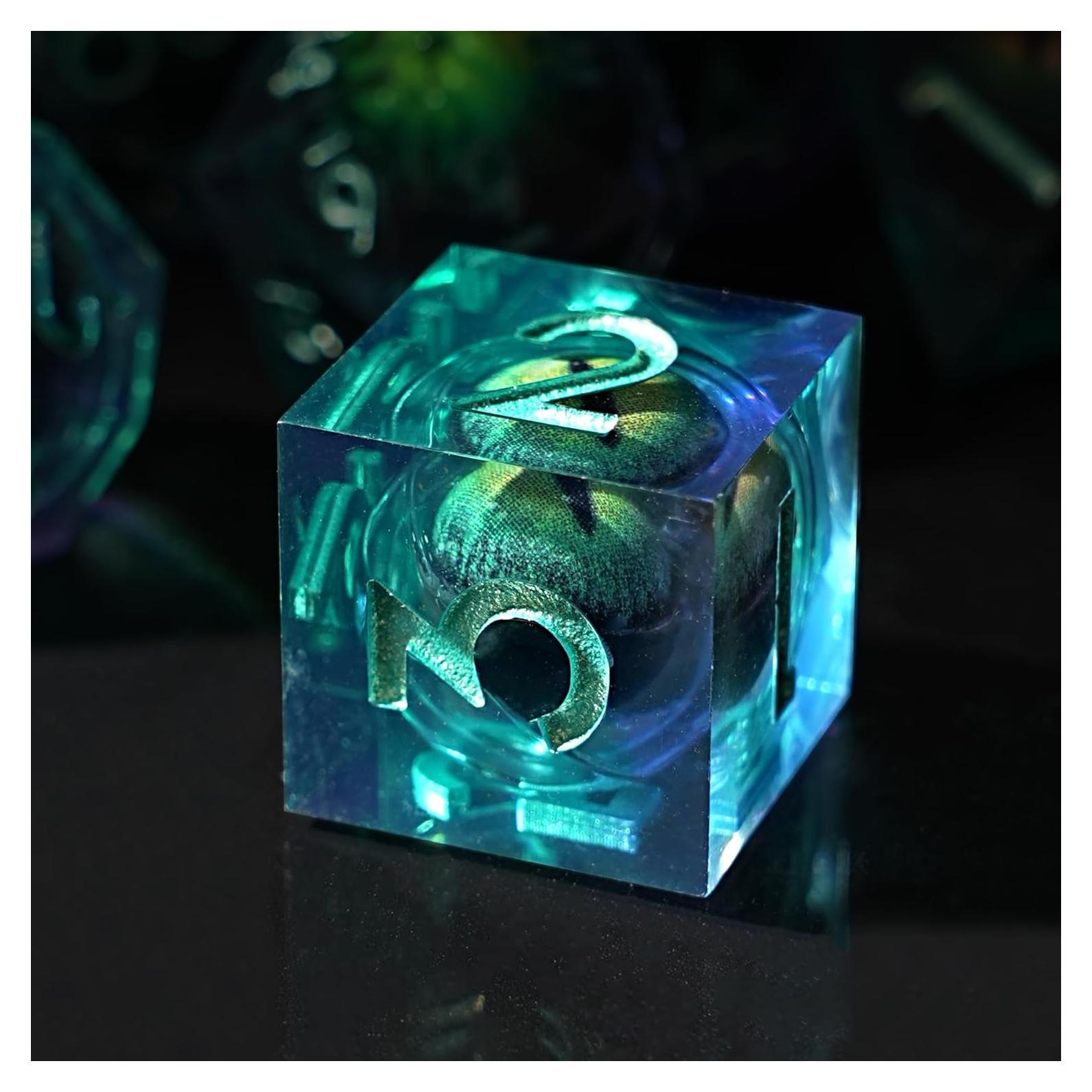 Juego de Dados Ojo de Dragón DnD 7 Pcs Resina Verde y Negro