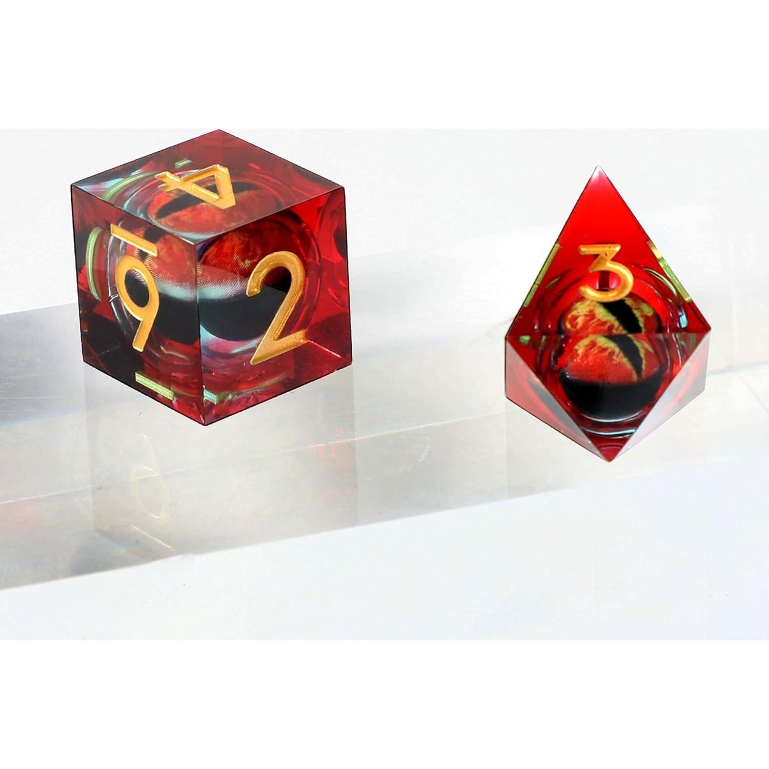 Conjunto de Dados DND Liquid Core Dragon Eye 7 pcs Resina Rojo
