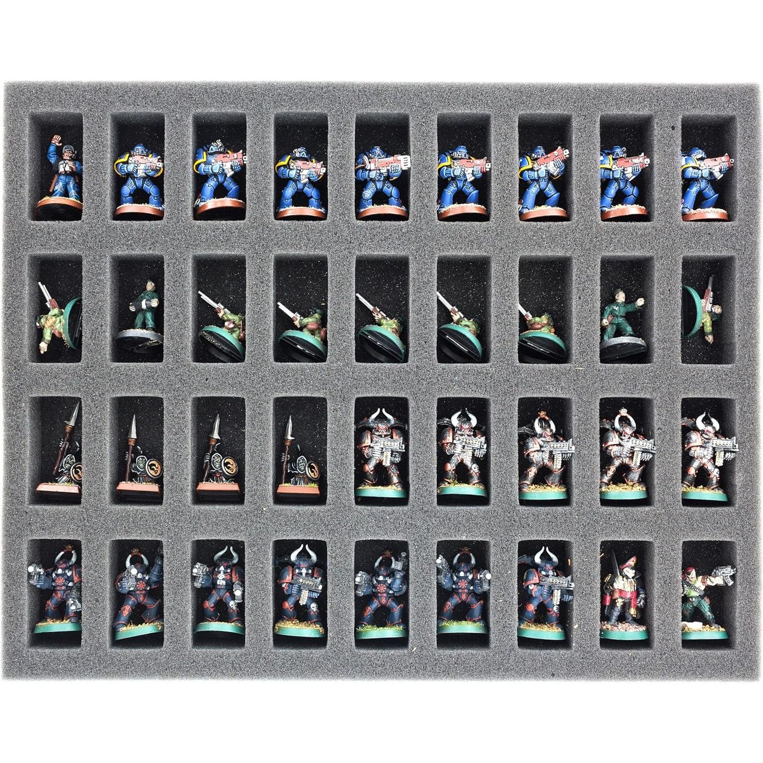 Estuche Feldherr Maxi para 72 Figuras de Infantería y Tanques