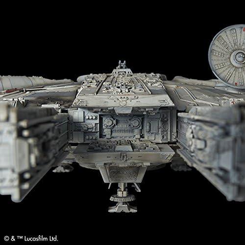 Kit de Modelo Halcón Milenario Bandai 1:72 Star Wars PG