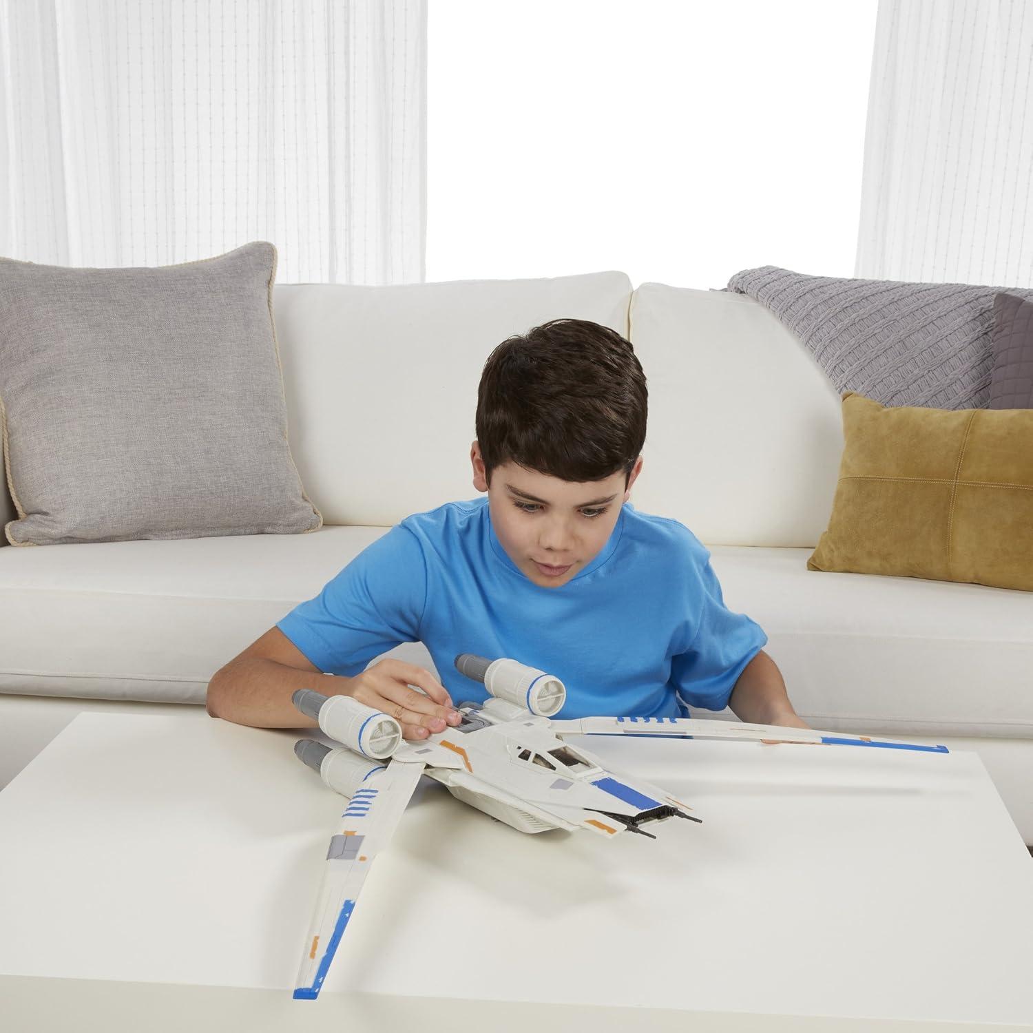 Nave Rebel U-Wing Star Wars Rogue One con Capitán Cassian Andor