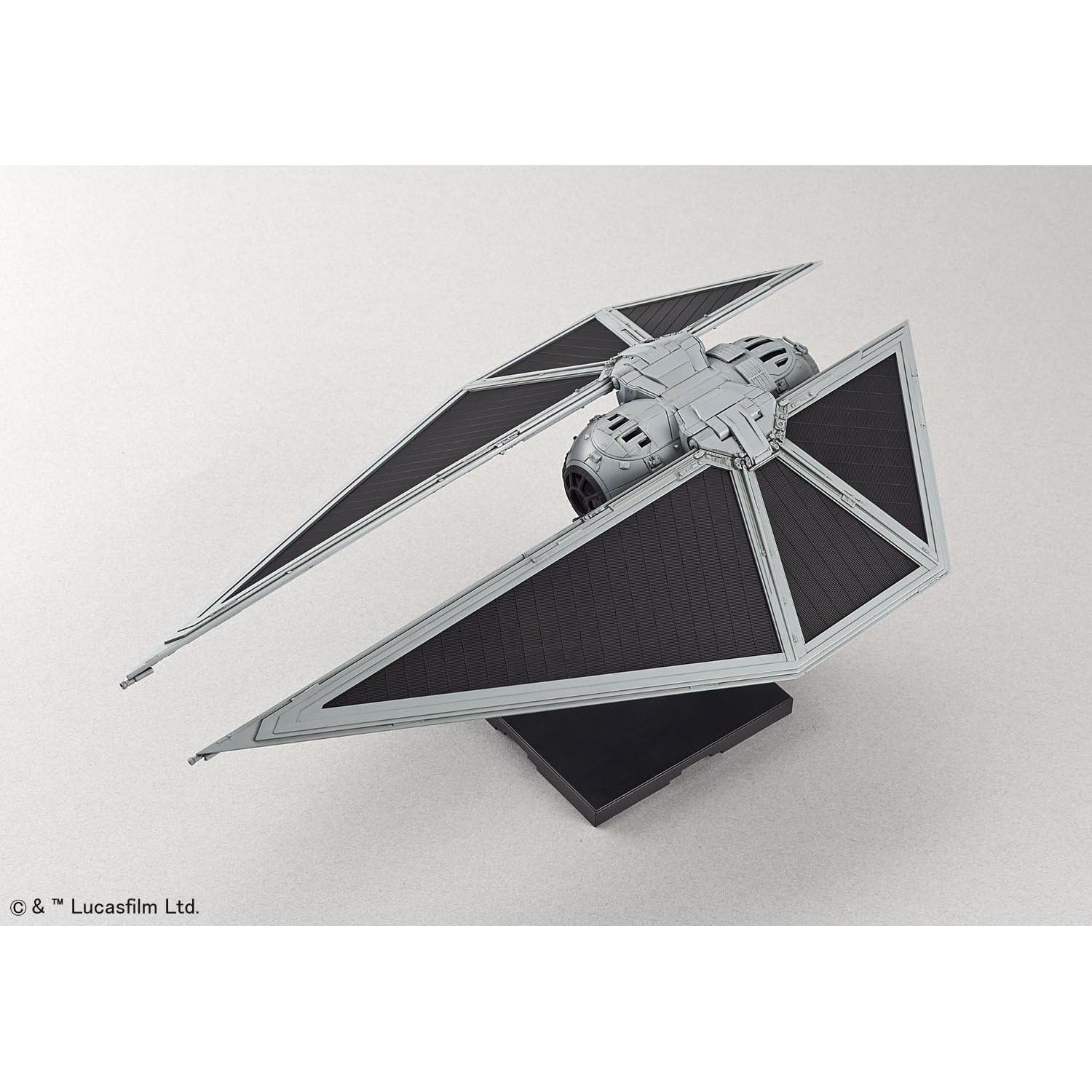 Kit de Modelo Bandai Star Wars Tie Striker Escala 1/72