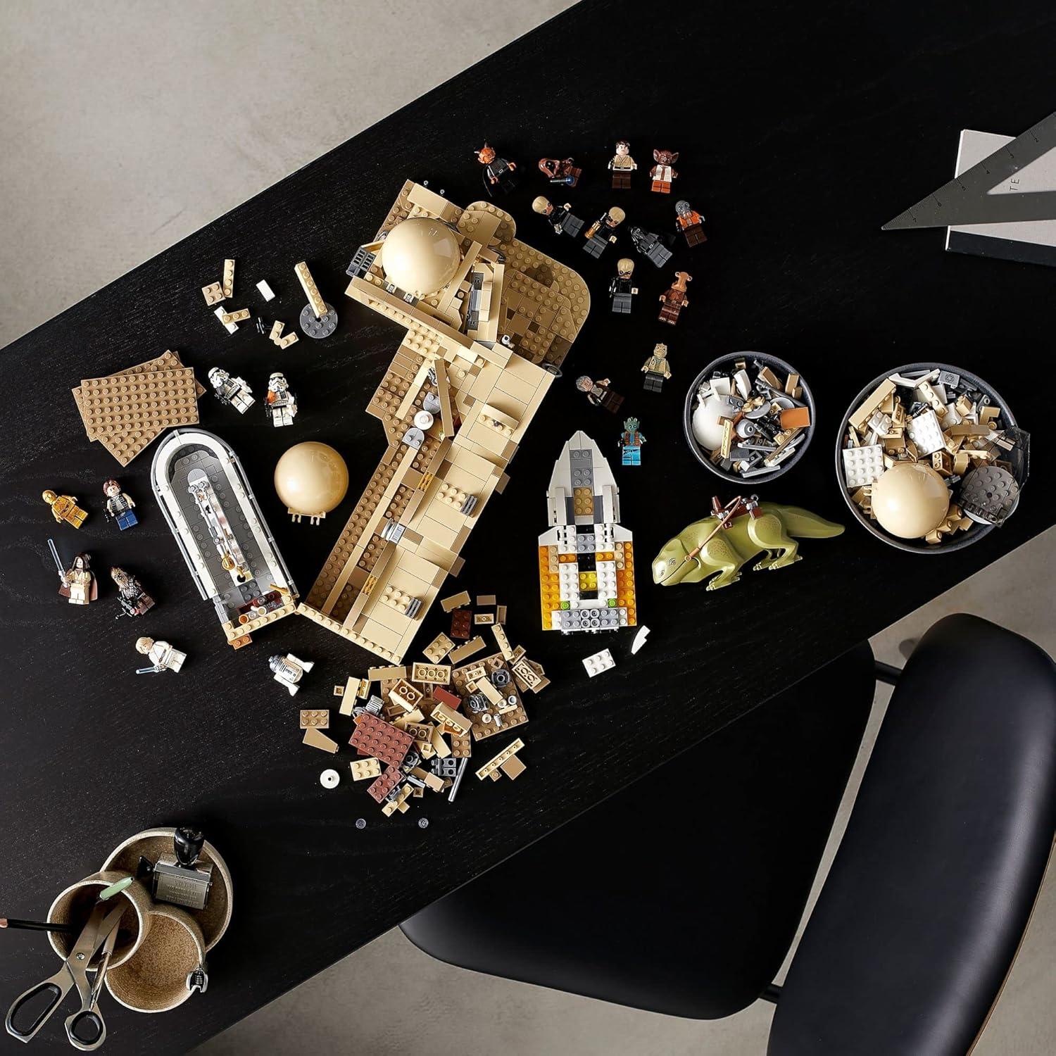 LEGO Star Wars Cantina de Mos Eisley 75290 - 3187 Piezas