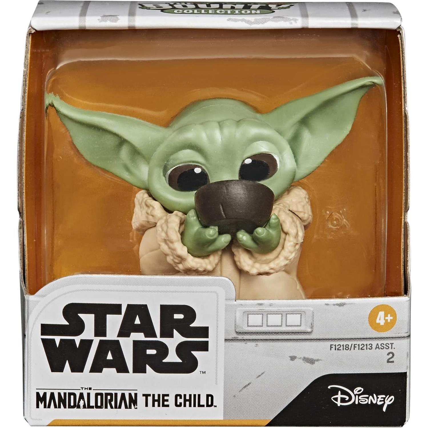 Figura Coleccionable El Niño Baby Yoda Hasbro 5.58 cm