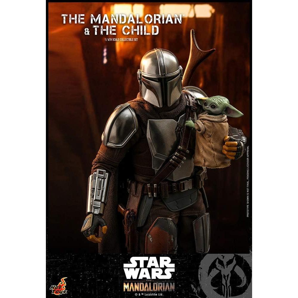 Figura de Acción El Mandaloriano y Niño Hot Toys 30.48 cm