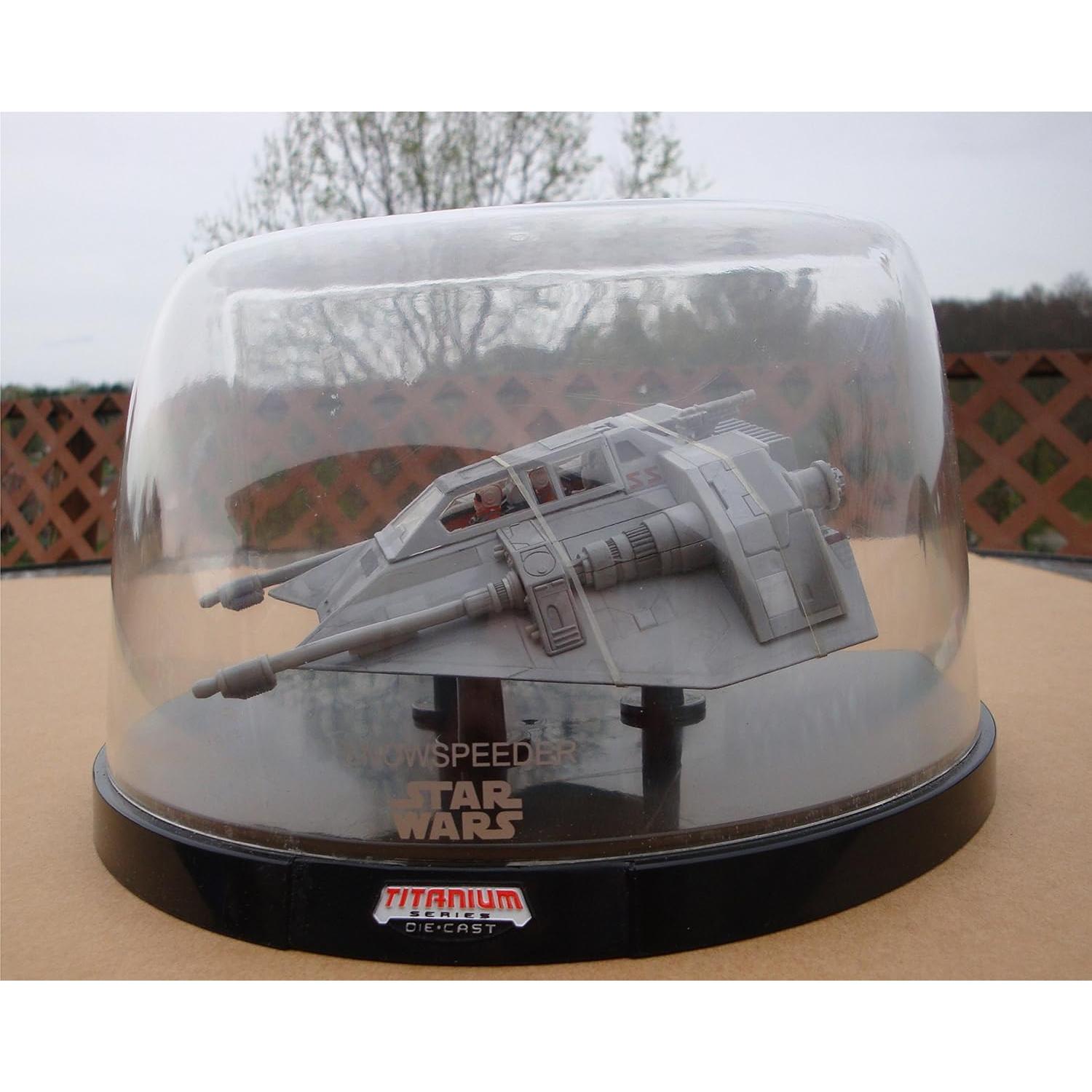 Vehículo Snowspeeder Hasbro Titanium Series 25.9x22.6cm