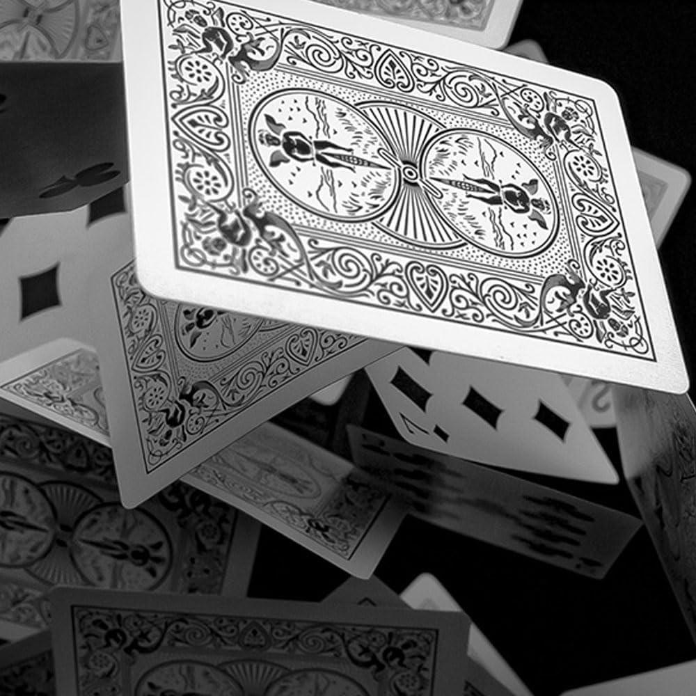 Baraja de Jugar Bicycle Skull con 4 Cartas de Magia