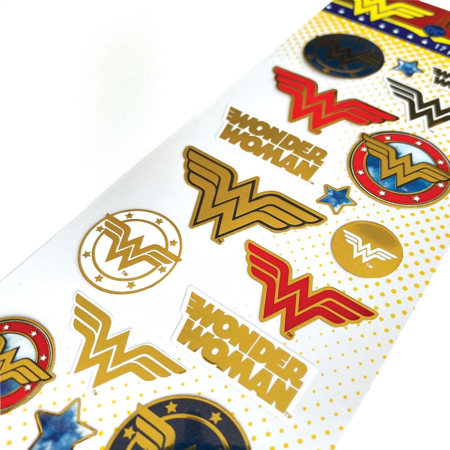 Calcomanías Wonder Woman Playhouse - 3 Paquetes Brillantes