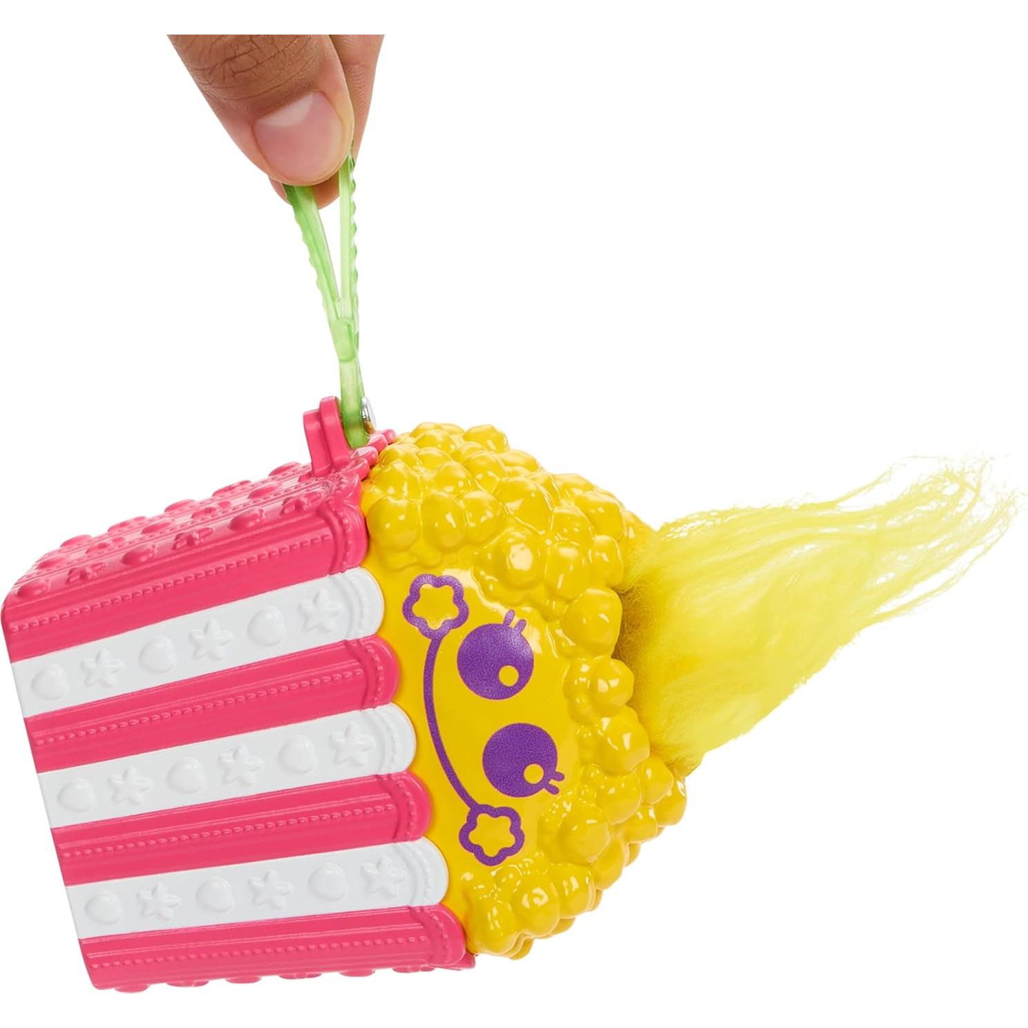 Muñeca pequeña Viva DreamWorks Trolls Fun Fair con 10 accesorios