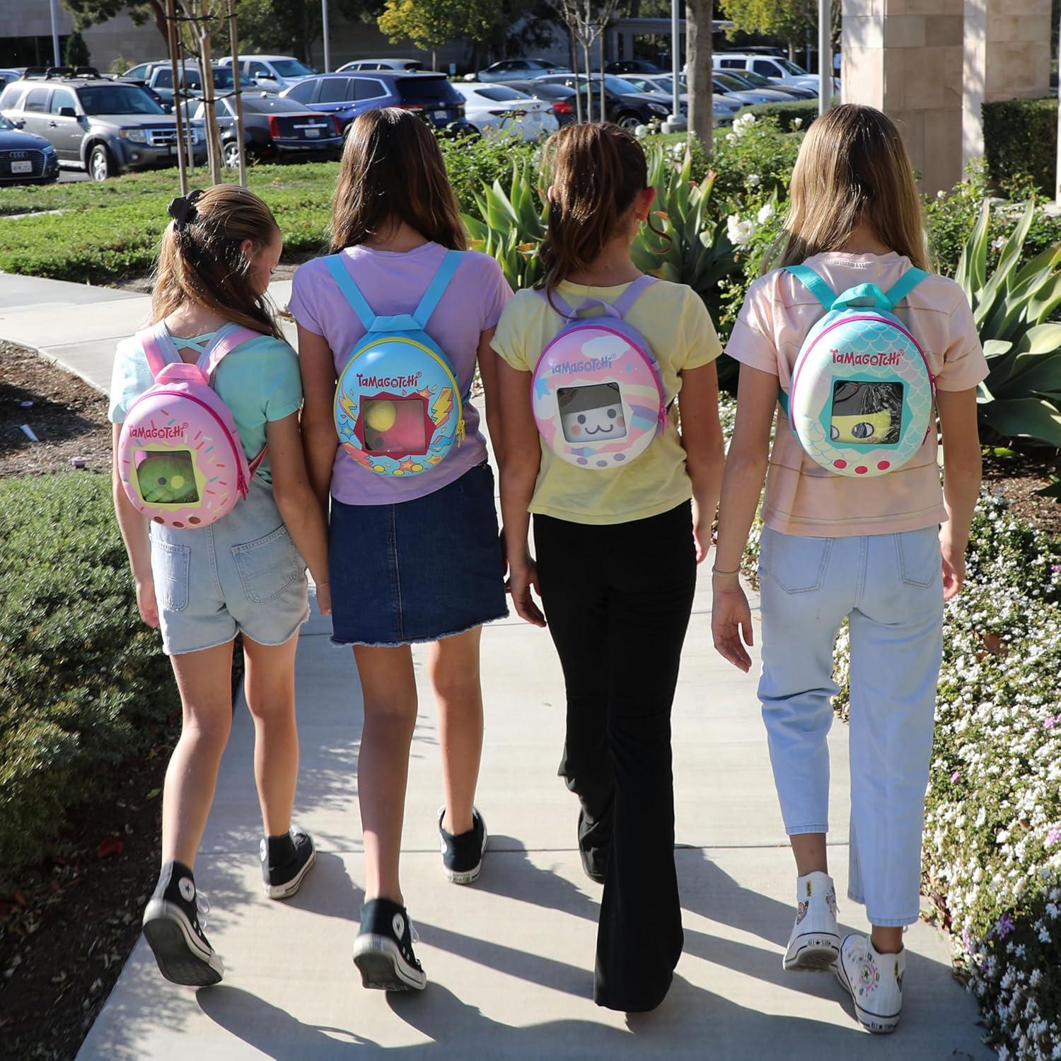 Mochila de Aventura Tamagotchi Bandai Mimitchi 21.5x25cm