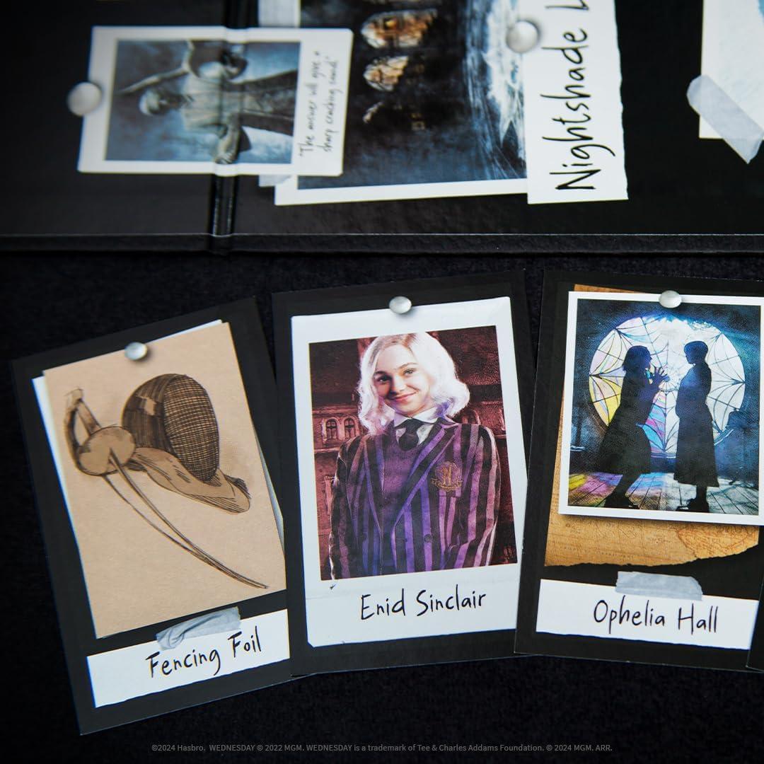 Juego de Mesa CLUE Miércoles Addams - Academia Nevermore
