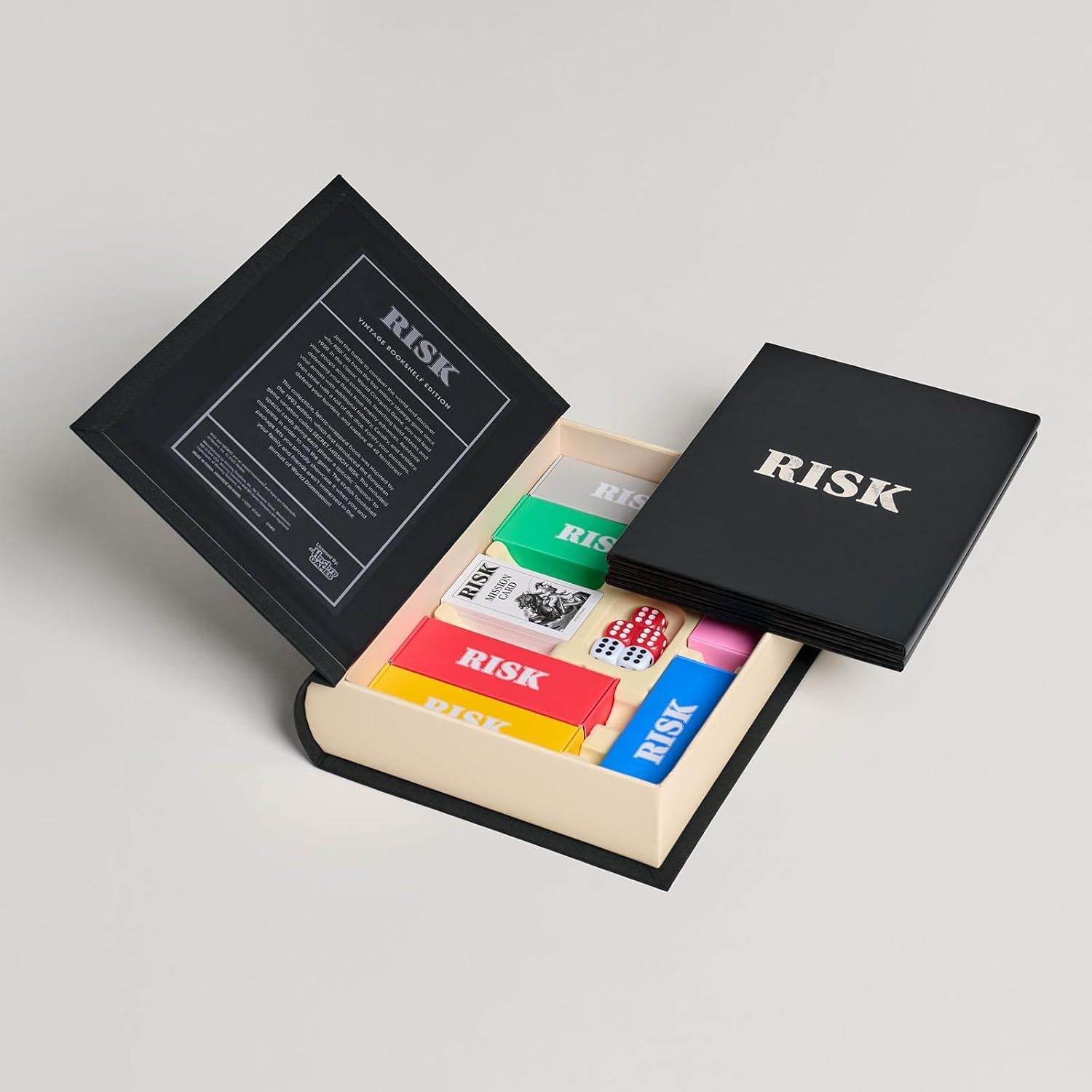 Juego de Estrategia RISK Edición Biblioteca Vintage WS Game