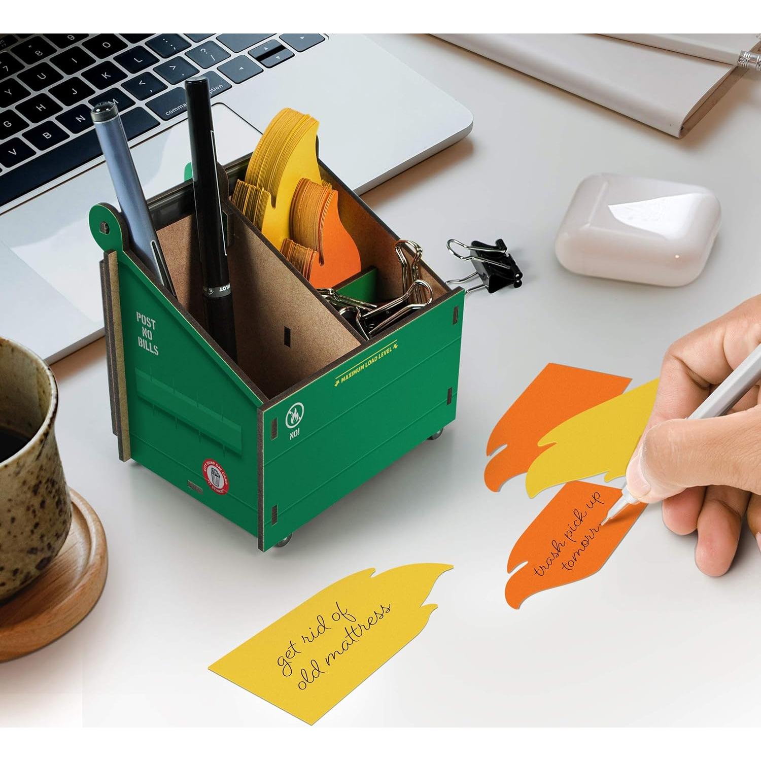 Soporte para lápices Genuine Fred Desk Dumpster con 100 notas