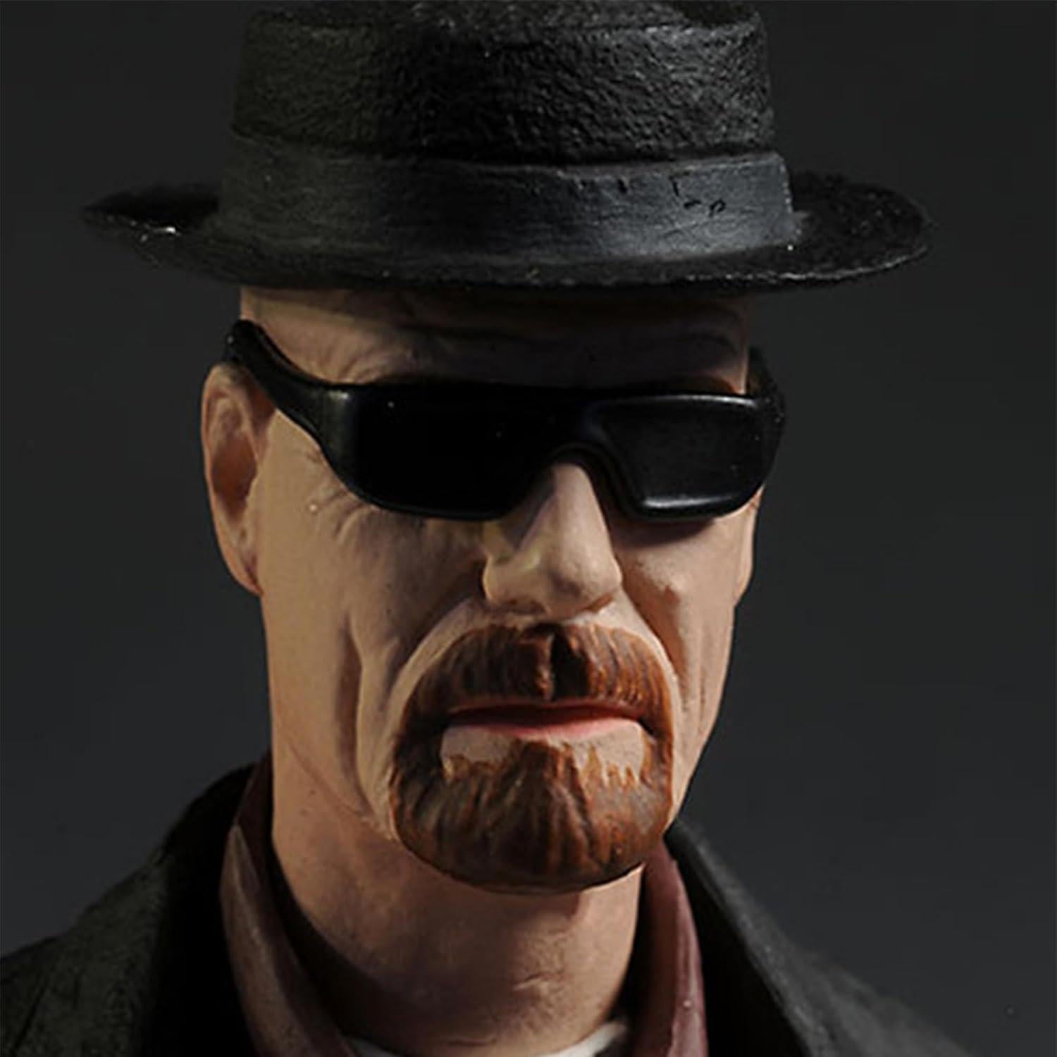 Figura de Acción Mezco Toyz Heisenberg Walter White 15 cm
