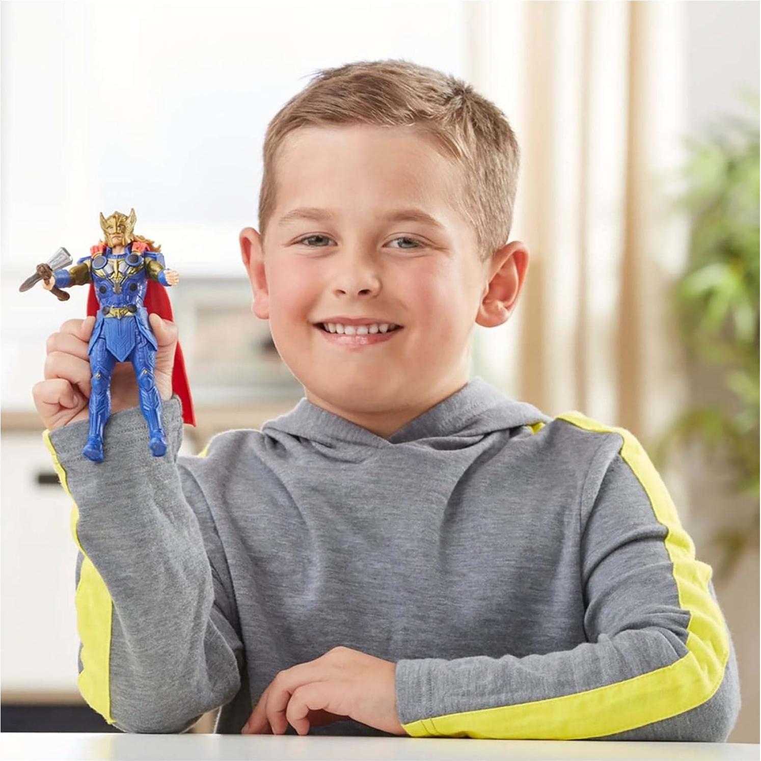 Figura de acción Thor Marvel Studios 15 cm con hacha