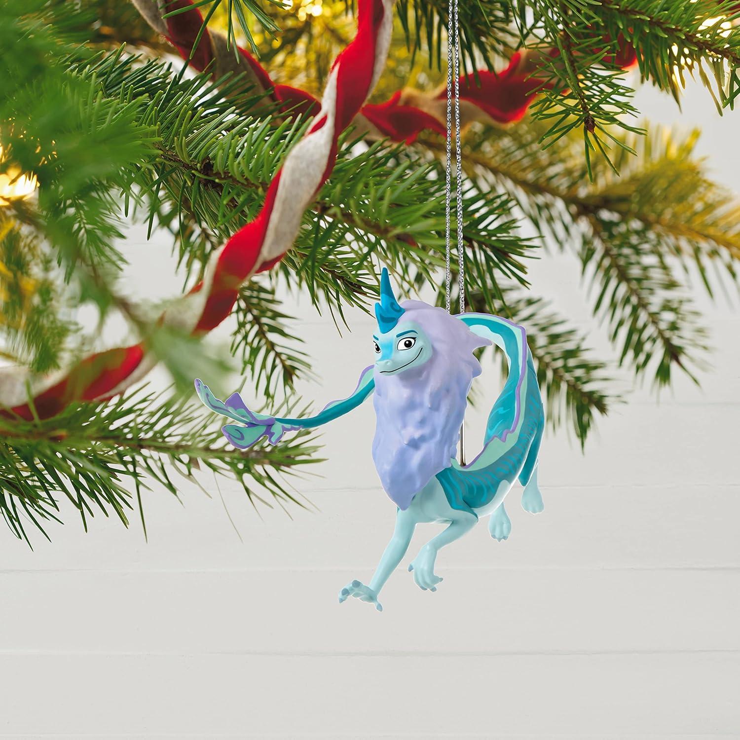 Adorno Navideño Hallmark Keepsake 2022 Sisu Dragón 10 cm