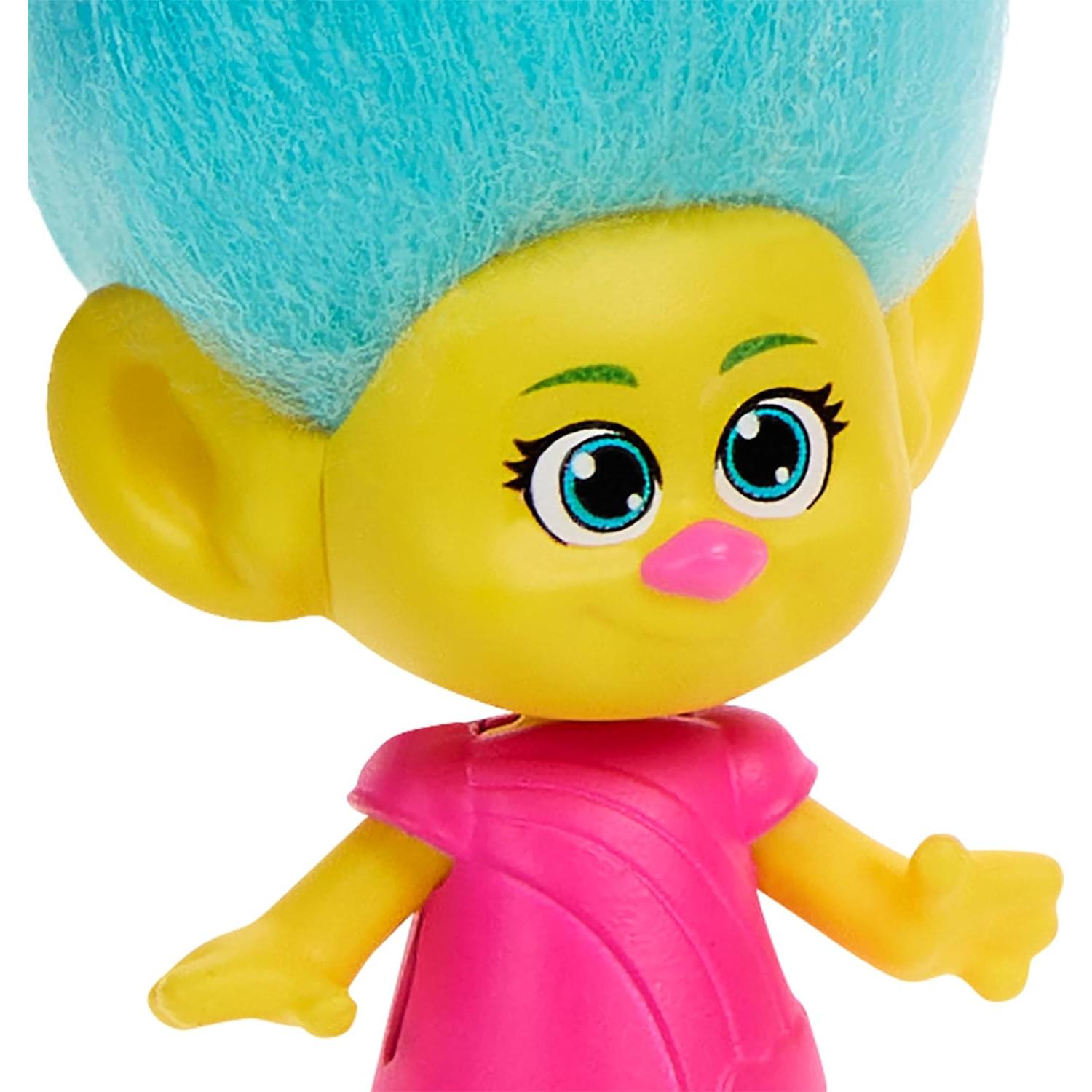 Muñeca Pequeña DreamWorks Trolls Mattel Smidge con Ropa Removible