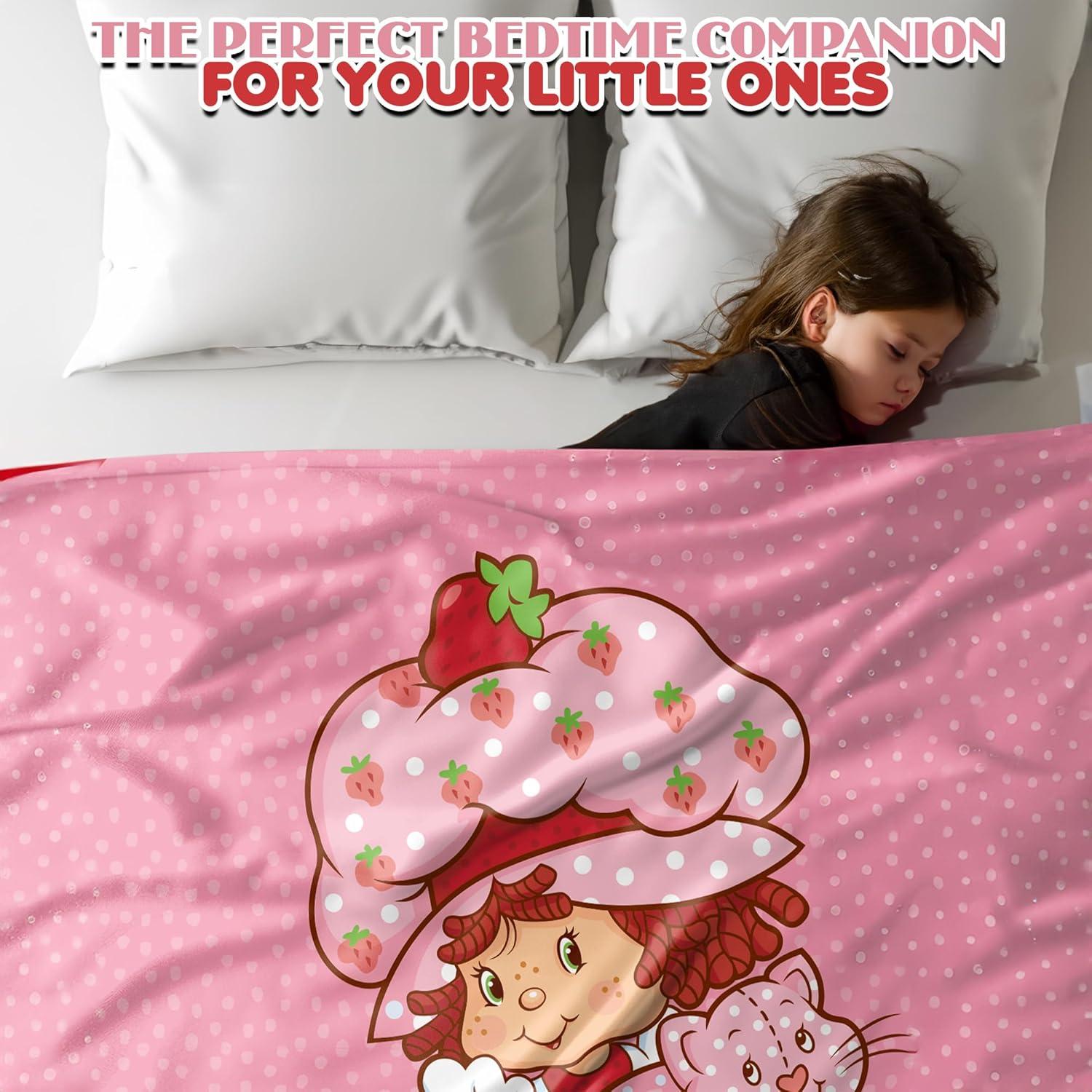 Manta de Pastel de Fresa Surreal Entertainment 114x152 cm Rosa