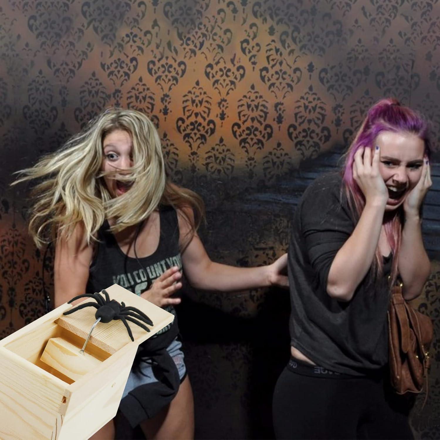 Caja de Broma de Araña Oiuros - Sorpresa Halloween 9.4x6.6x6.1cm