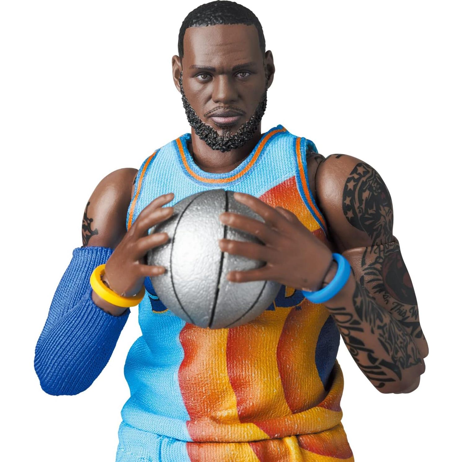 Figura de Acción LeBron James Medicom MAFEX Space Jam 170 mm