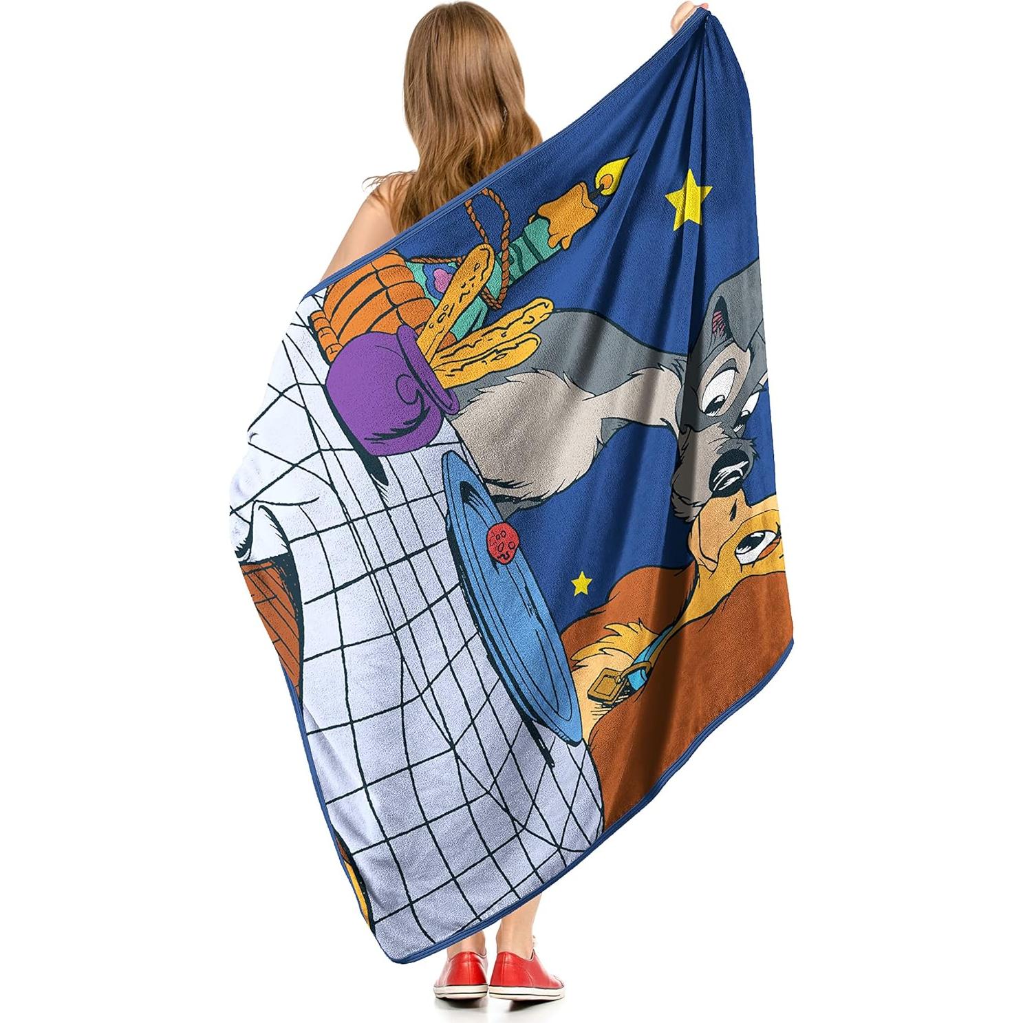 Manta Micro Raschel Disney Lady y el Vagabundo 116.8x152.4cm