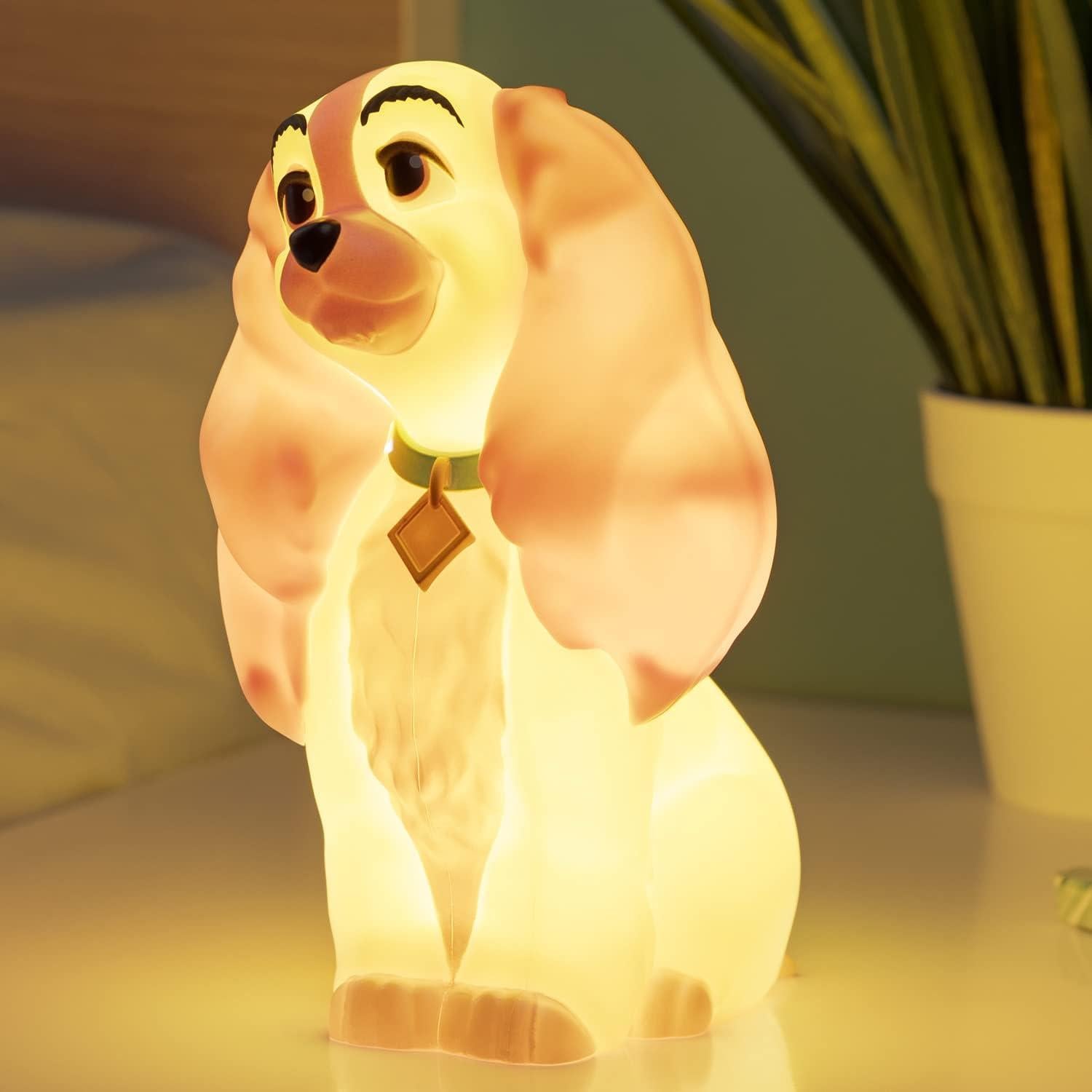 Luz Nocturna 3D Paladone La Dama y el Vagabundo 17 cm