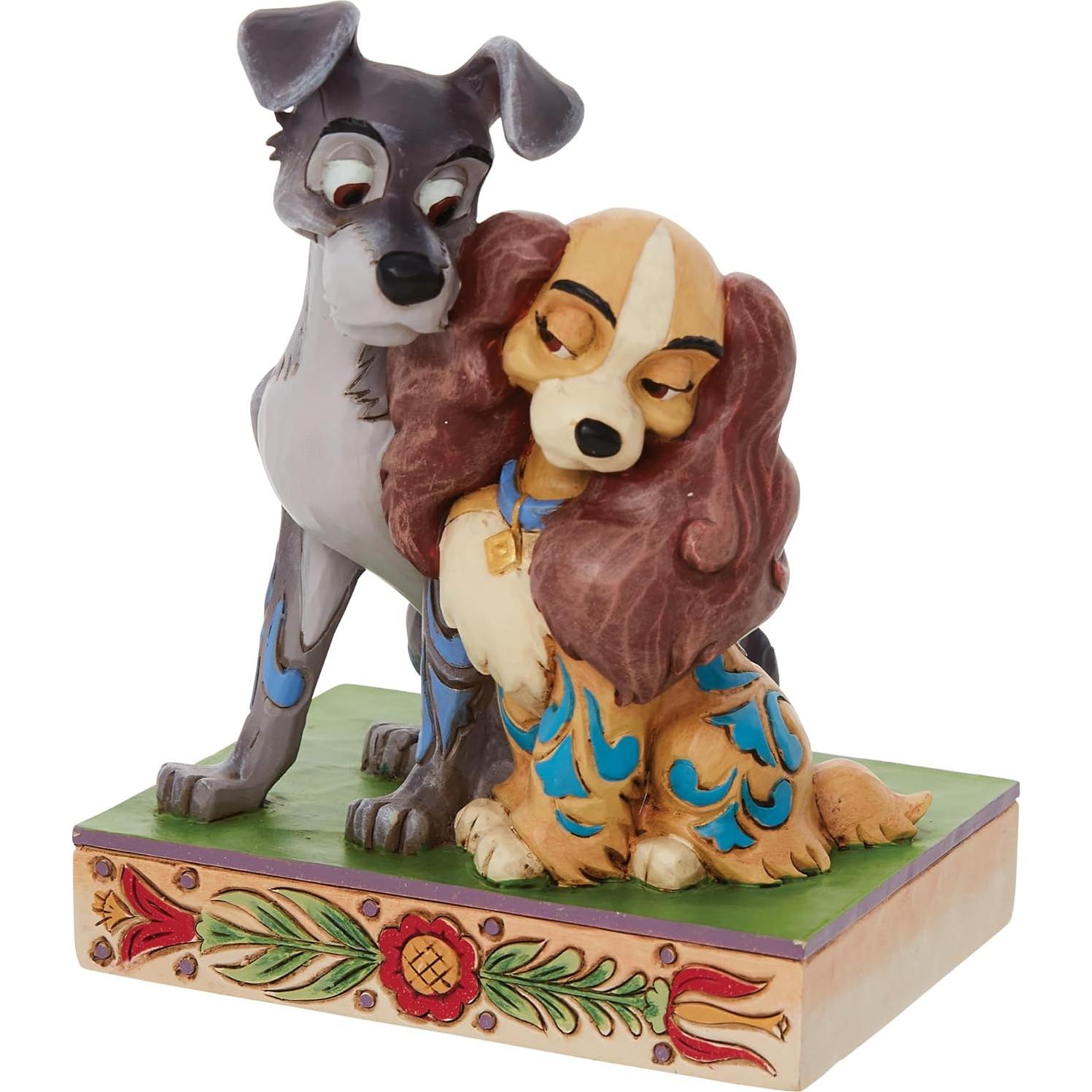 Figurita Enesco Disney Traditions Jim Shore Dama y Vagabundo 11.43 cm
