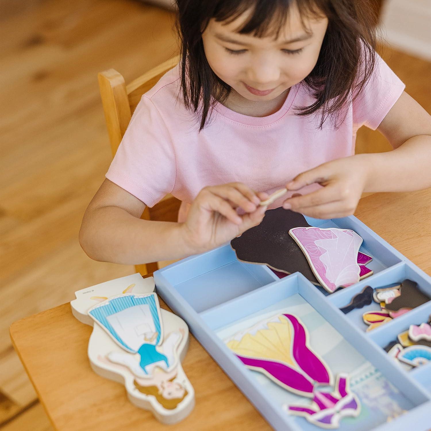 Muñeca Magnética de Madera Disney Belle - 35 Piezas