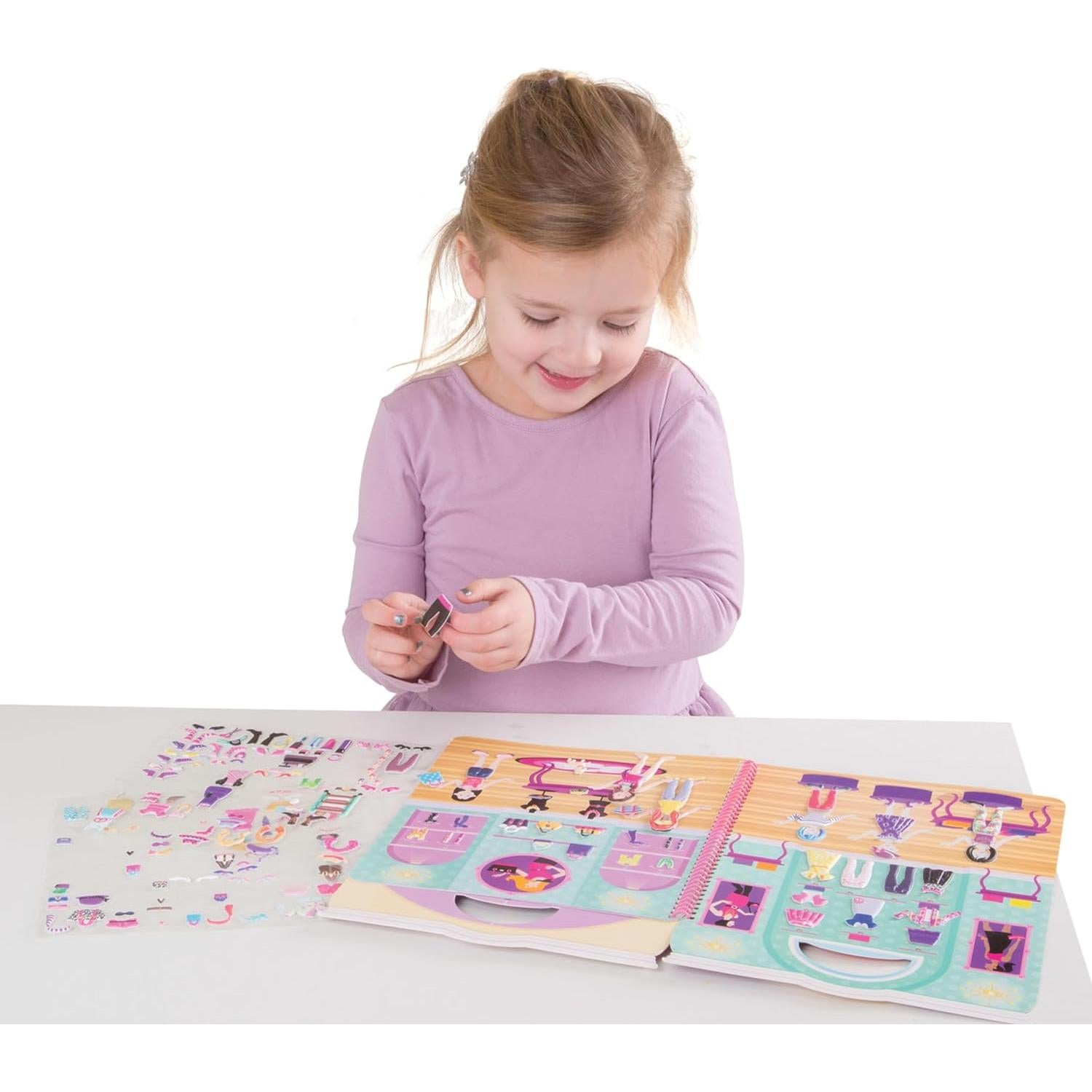 Libro de Actividades Melissa & Doug con Stickers Reutilizables 196 Pzs