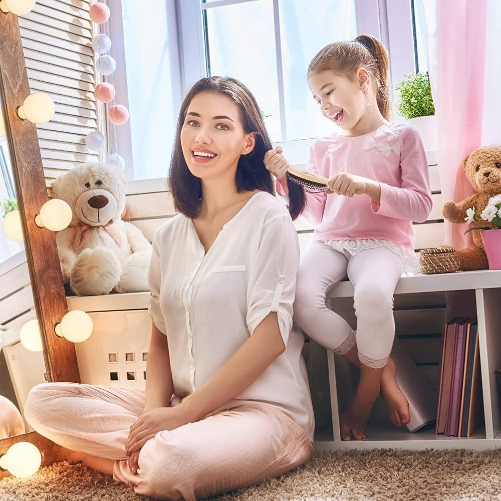 Cepillo de viaje mini Sosoon con cerdas de jabalí para todo tipo de cabello